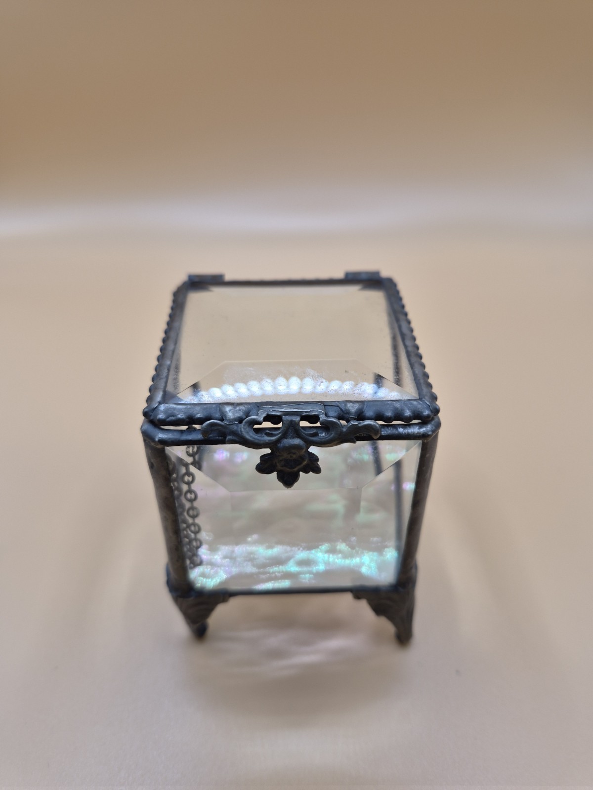 J Devlin clear beveled Glass Trinket box iridescent base decorative legs J Devlin clear beveled Glass Trinket box iridescent base decorative legs