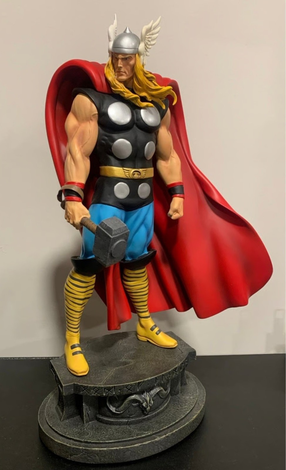 BOWEN CLASSIC THOR STATUE, 15 1/2 INCHES TALL MINT IN BOX BOWEN CLASSIC THOR STATUE, 15 1/2 INCHES TALL MINT IN BOX