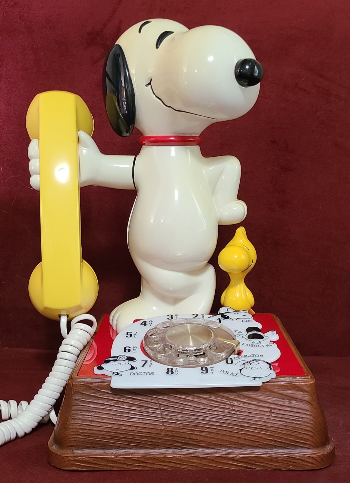 Vintage 1976 Snoopy & Woodstock Retro Peanuts Rotary Landline Phone Vintage 1976 Snoopy & Woodstock Retro Peanuts Rotary Landline Phone