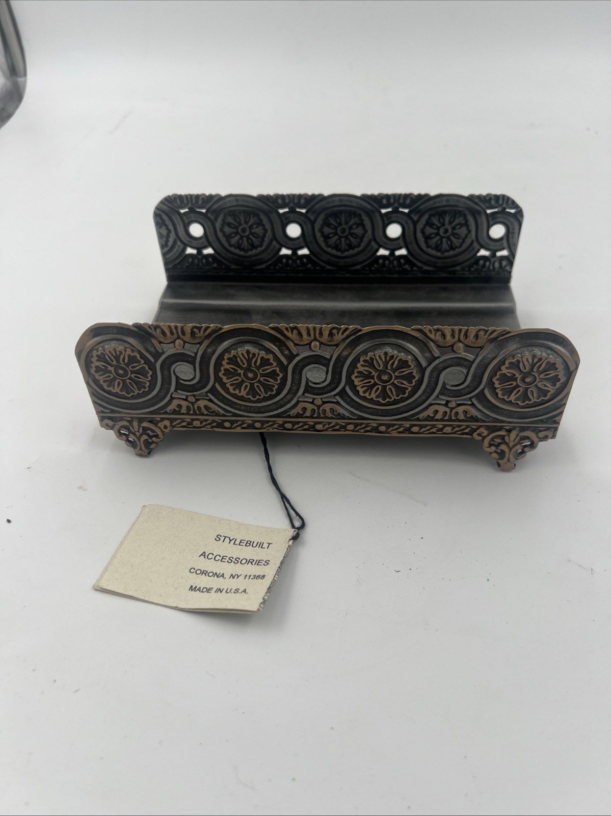 Vtg STYLEBUILT Silver Gold Tone Vanity Hand Towel Tissue Holder USA NOS NWT Vtg STYLEBUILT Silver Gold Tone Vanity Hand Towel Tissue Holder USA NOS NWT