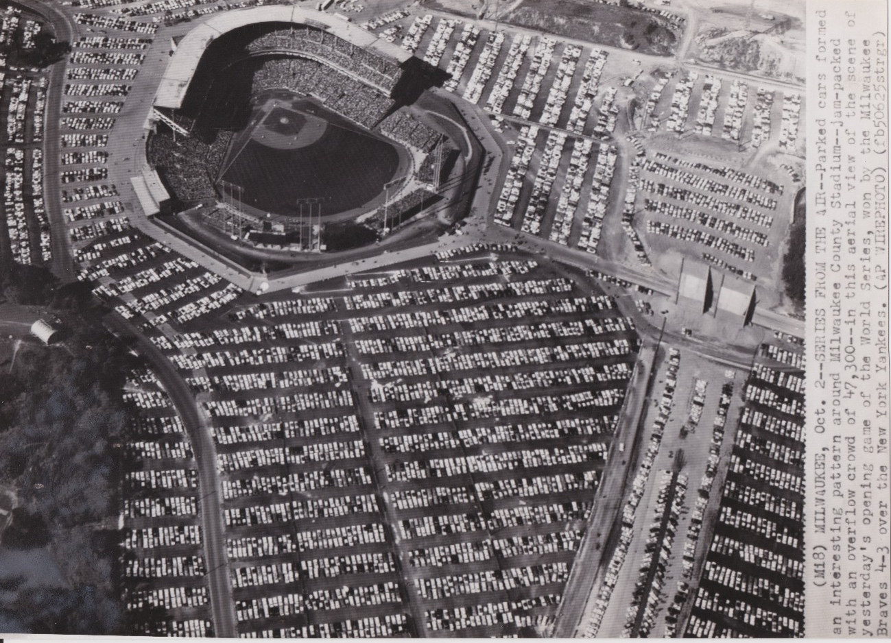 1958 Press Photo Aerial of MLB World Series Game: Yankees at Milwaukee Braves 1958 Press Photo Aerial of MLB World Series Game: Yankees at Milwaukee Braves