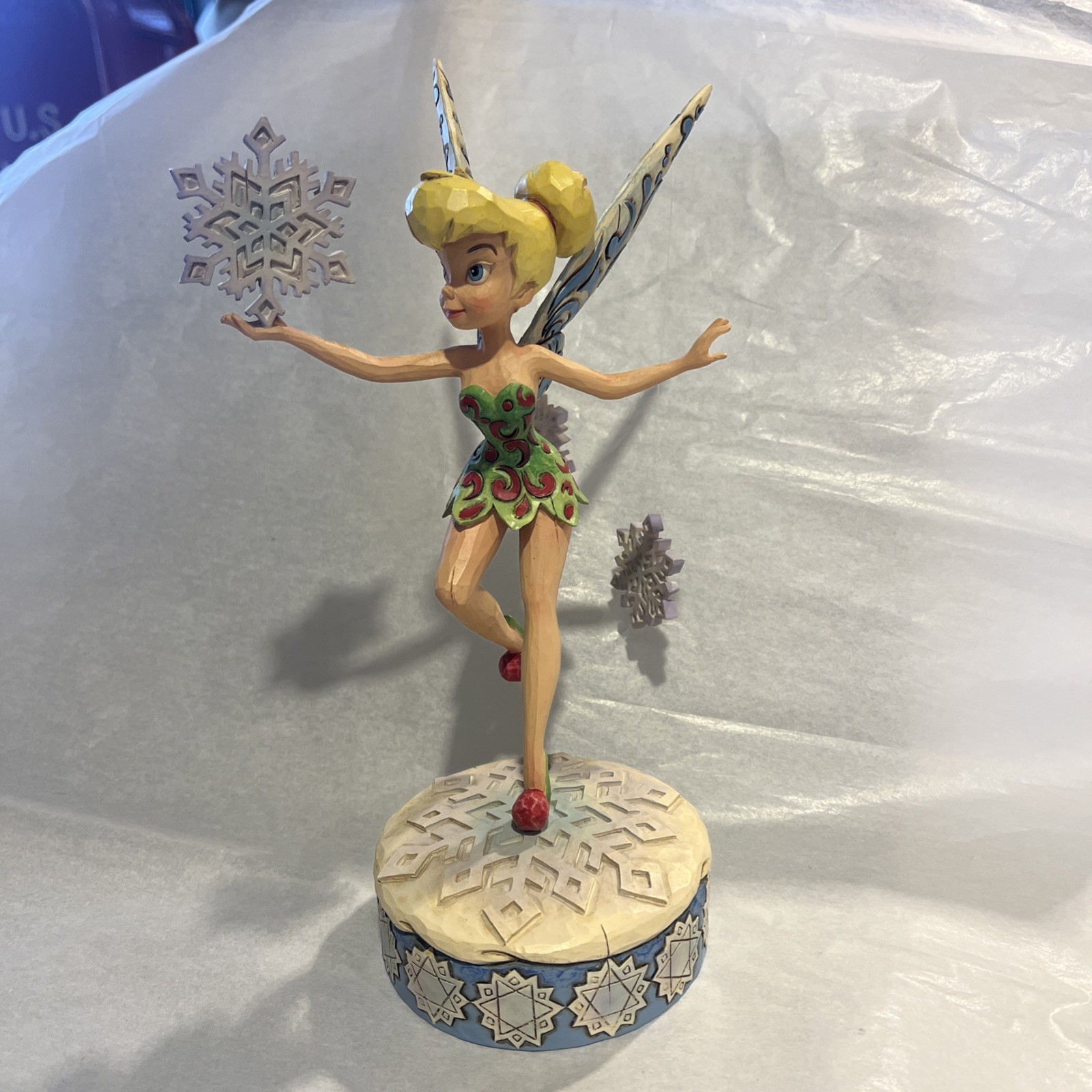 Enesco Disney Showcase Peter Pan Tinker Bell Winter Wonderland Figurine, 7-9.9in