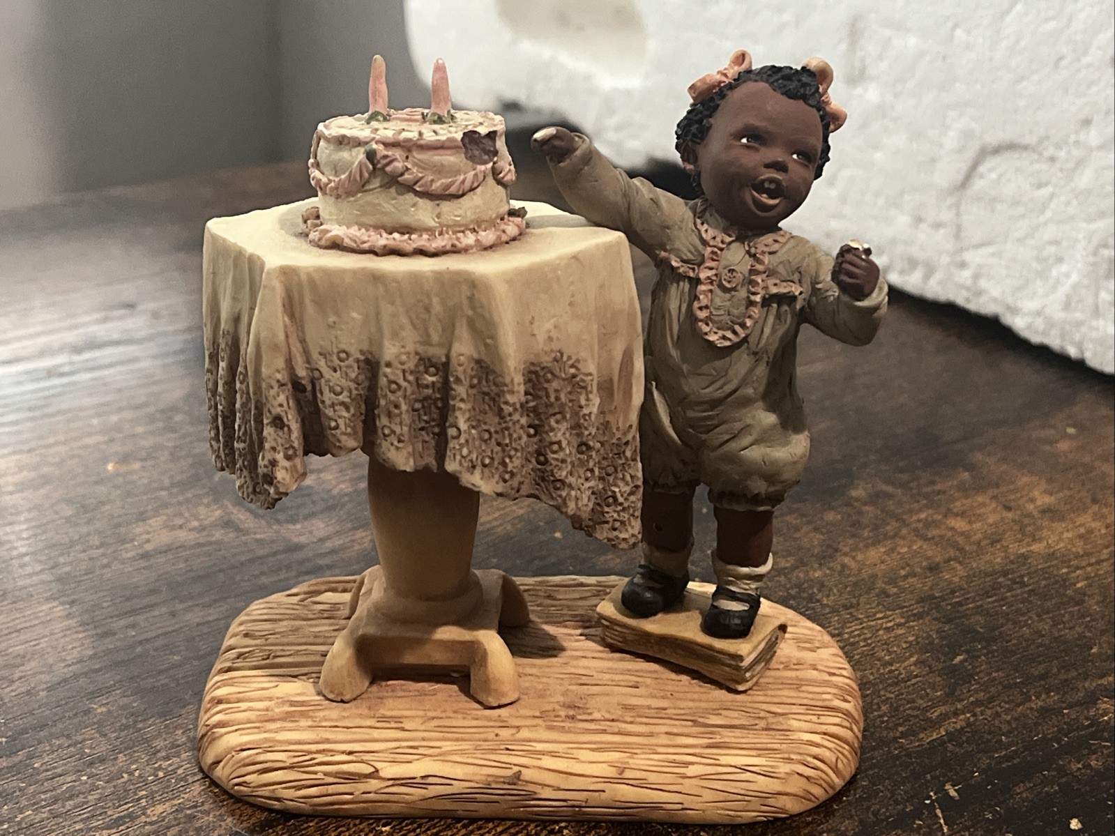 1992 Enesco Megan My birthday Cake Miss Martha Holcombe Figurine 4'' Collectible 1992 Enesco Megan My birthday Cake Miss Martha Holcombe Figurine 4'' Collectible