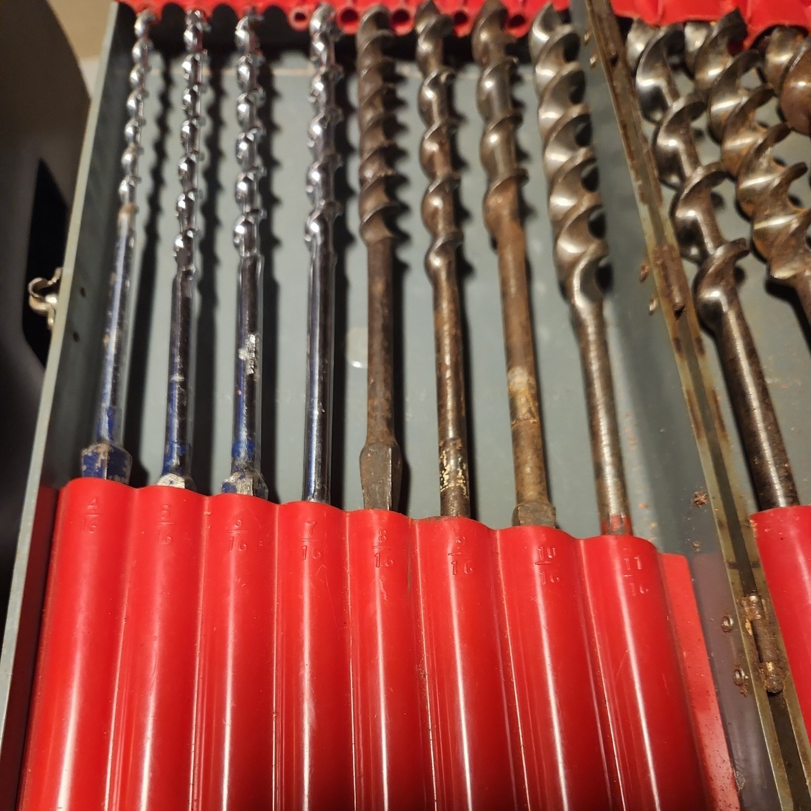 VTG CRAFTSMAN 13 PCS Auger Bit Set 4/16 - 16/16 COMPLETE W/ Case, I-CIRCLE CODE VTG CRAFTSMAN 13 PCS Auger Bit Set 4/16 - 16/16 COMPLETE W/ Case, I-CIRCLE CODE