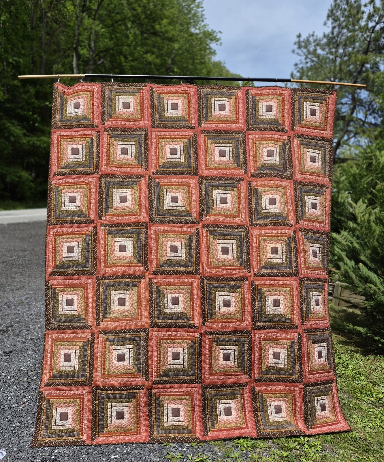 Vintage 1970- 1980's Handmade Handquilted Logcabin Quilt Browns-reds 84.5"×98" Vintage 1970- 1980's Handmade Handquilted Logcabin Quilt Browns-reds 84.5"×98"