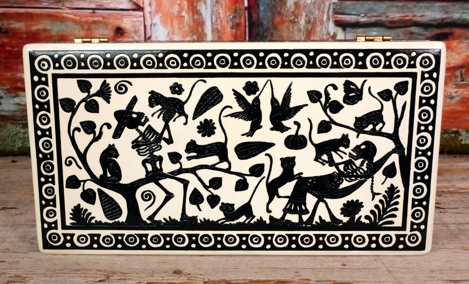 Handmade Day of the Dead Lacquer Box Skeletons Playing Kitty Cat Mexico Folk Art Handmade Day of the Dead Lacquer Box Skeletons Playing Kitty Cat Mexico Folk Art