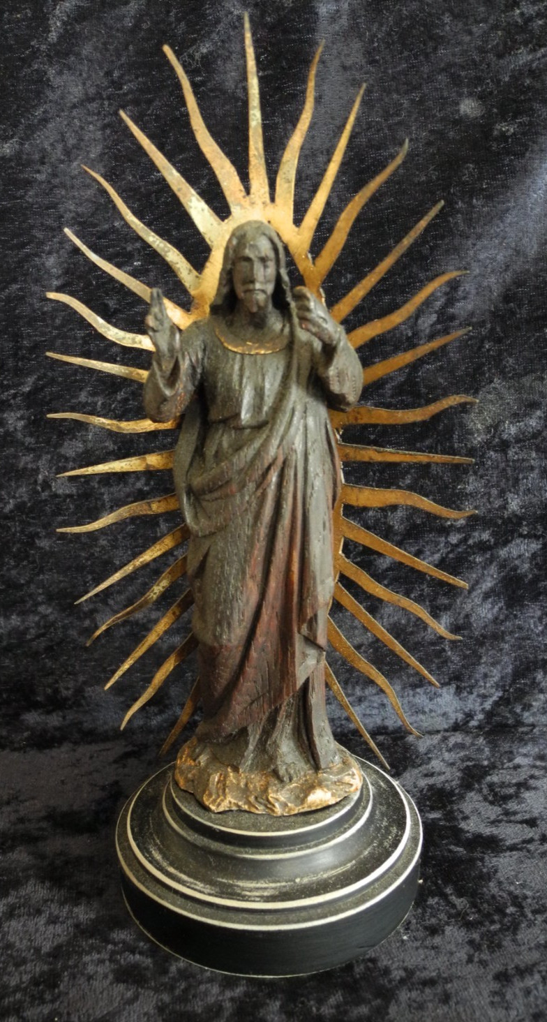ANTIQUE VINTAGE HAND-CARVED WOODEN CATHOLIC CHRIST THE KING STATUE WITH MANDORLA