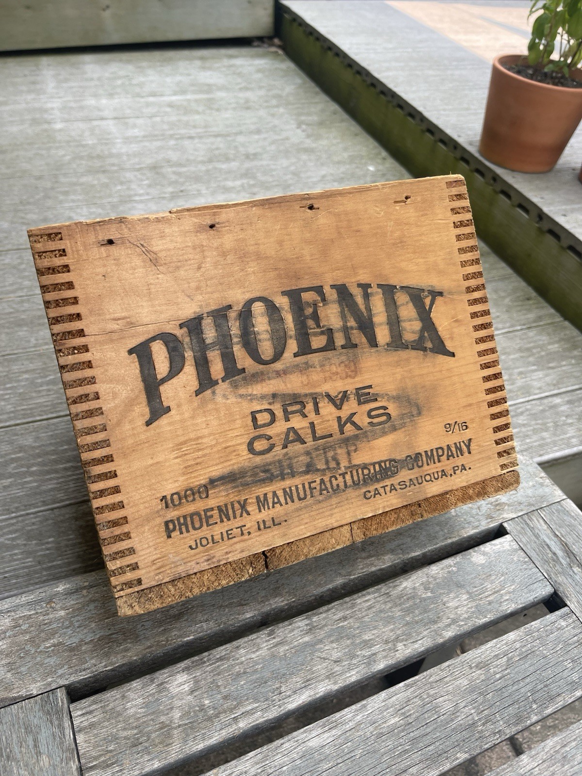 Vintage Wood Crate Phoenix Draft Horse Shoes Calks Joliet IL Catasauqua PA Box