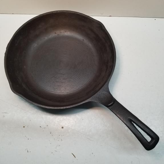 RARE Birmingham Stove & Range (BSR) Century Series 9 inch Cast Iron Chef Skillet