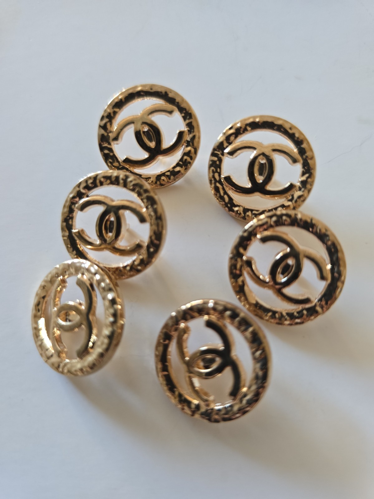 STAMPED Chanel lot of 6 Designer Gold Button Metal 23mm Heavy STAMPED Chanel lot of 6 Designer Gold Button Metal 23mm Heavy