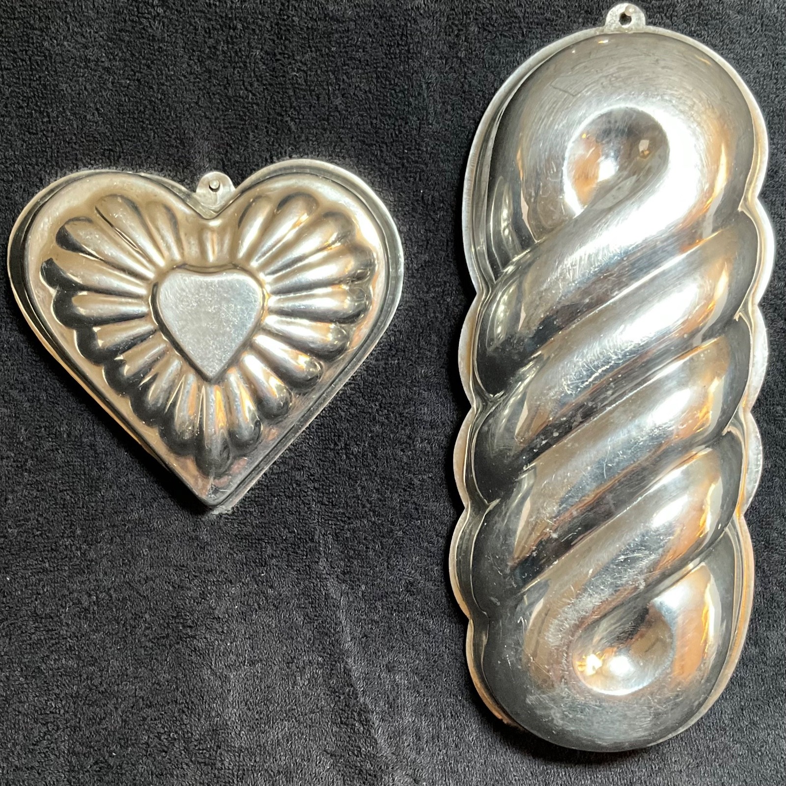 2x-VTG Silver-Toned Jello/Cake Molds or Hanging Wall Decor-Loaf & Heart Patterns