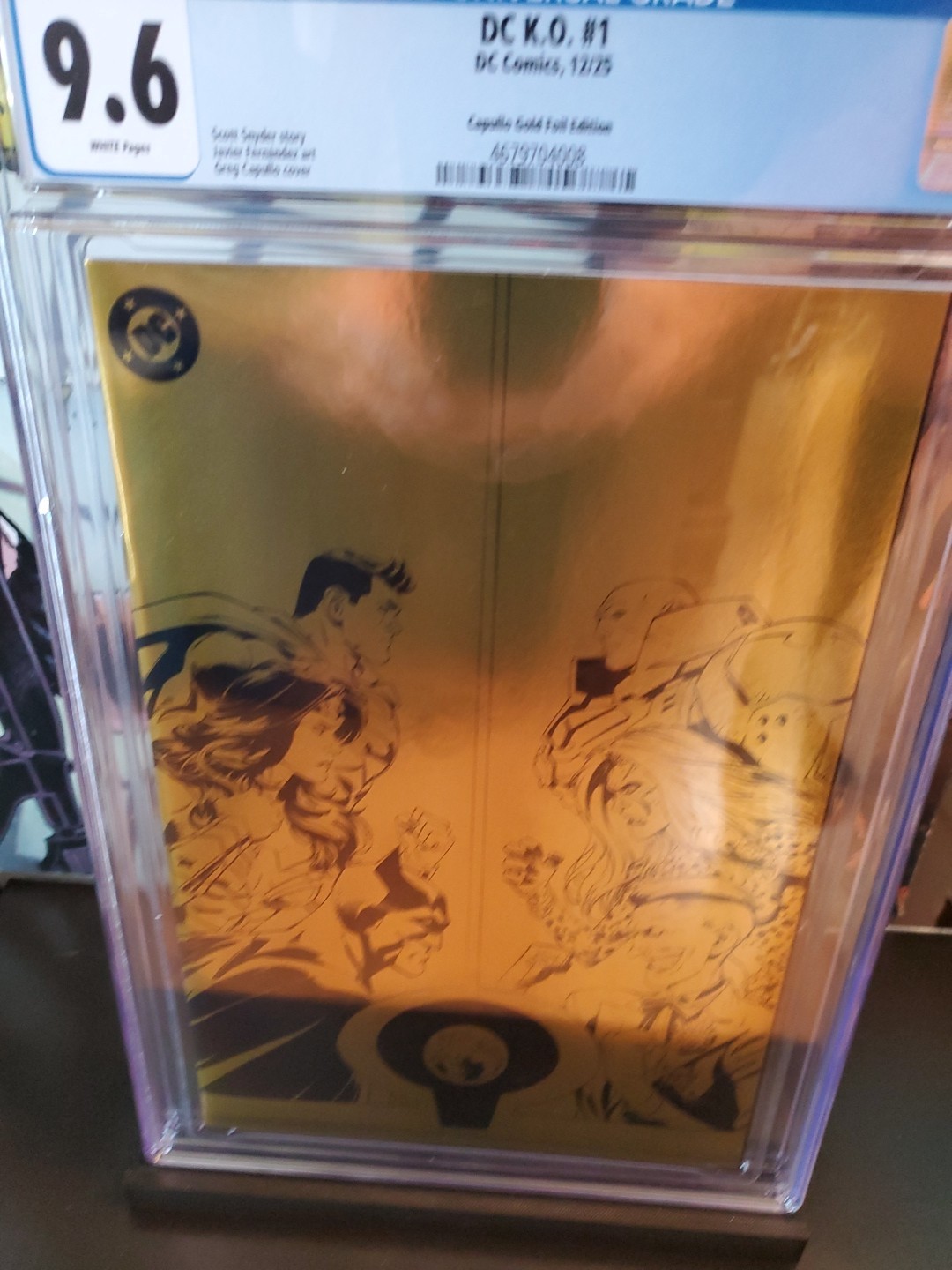 DC K.O. #1 Greg Capullo 1:1000 gold foil variant, blind bag. Super Rare New DC K.O. #1 Greg Capullo 1:1000 gold foil variant, blind bag. Super Rare New
