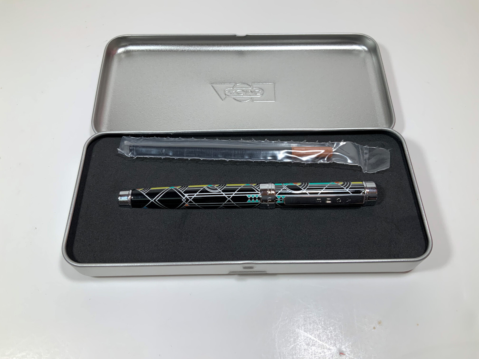 Vintage ACME Studio FRANK LLOYD WRIGHT “April Showers Chrome” Rollerball Pen NEW Vintage ACME Studio FRANK LLOYD WRIGHT “April Showers Chrome” Rollerball Pen NEW