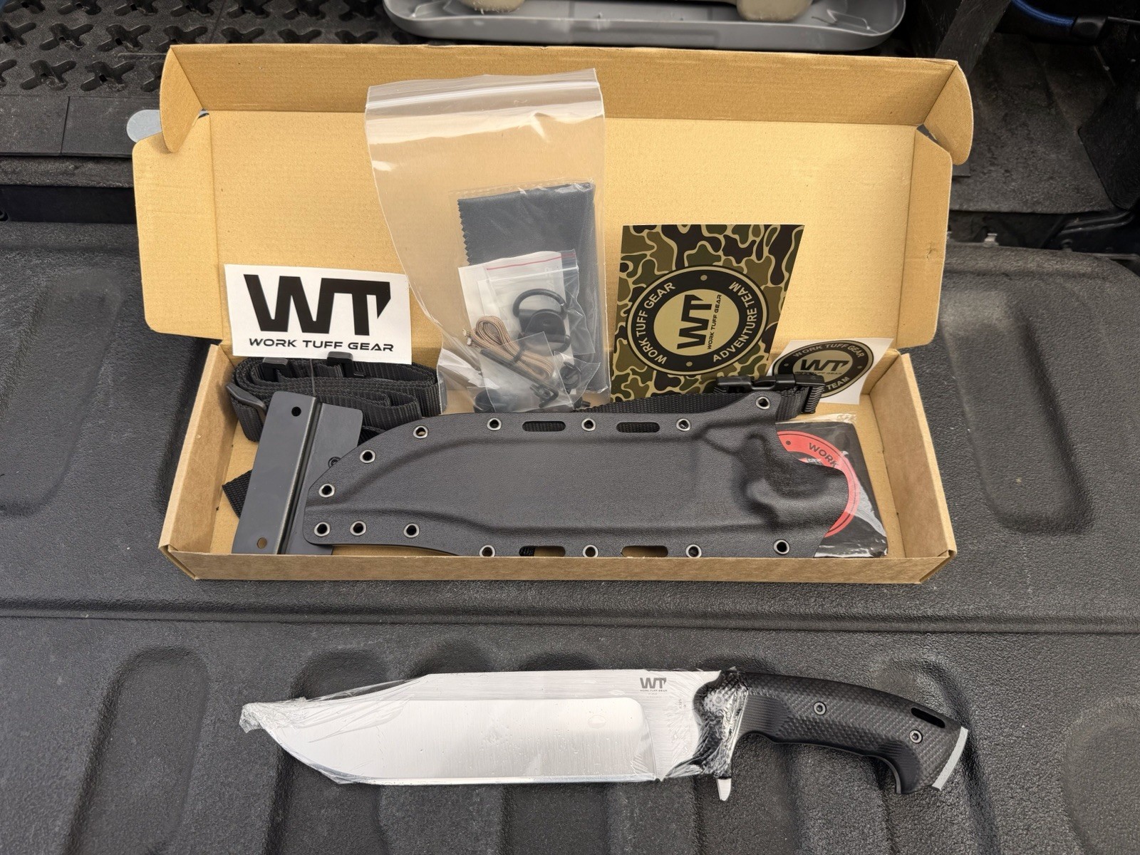Work Tuff Gear Primal K329 WTG-76150 Fixed Blade Knife Factory NEW Work Tuff Gear Primal K329 WTG-76150 Fixed Blade Knife Factory NEW