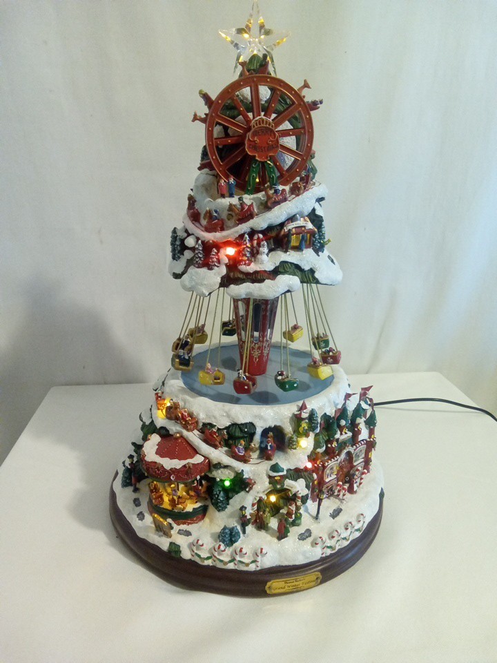 Thomas Kinkade Grand Winter Festival Christmas Tree. Lights And Music Works. Thomas Kinkade Grand Winter Festival Christmas Tree. Lights And Music Works.