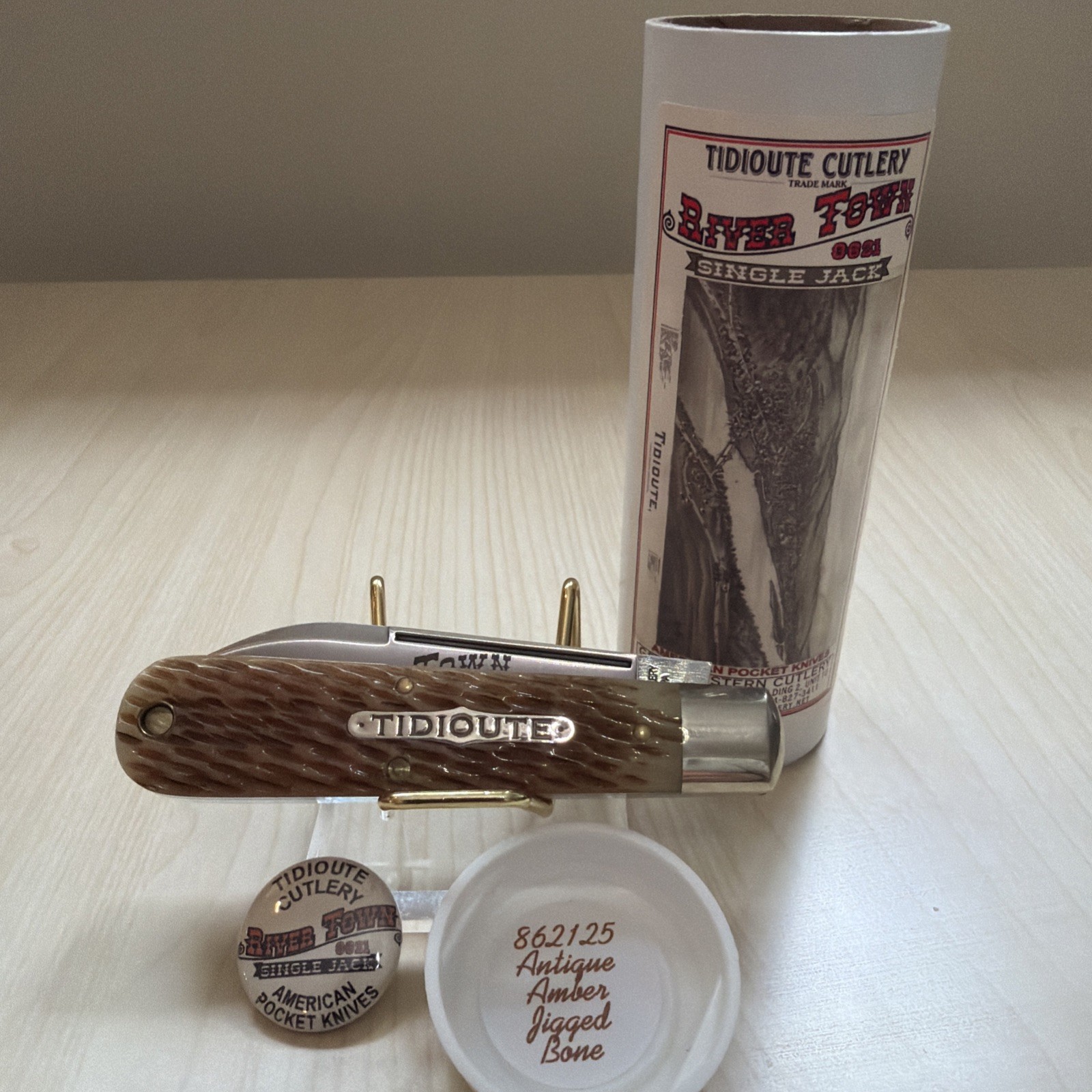 NEW GEC Great Eastern Cutlery #862125 Antique Amber Jigged Bone River Town NEW GEC Great Eastern Cutlery #862125 Antique Amber Jigged Bone River Town