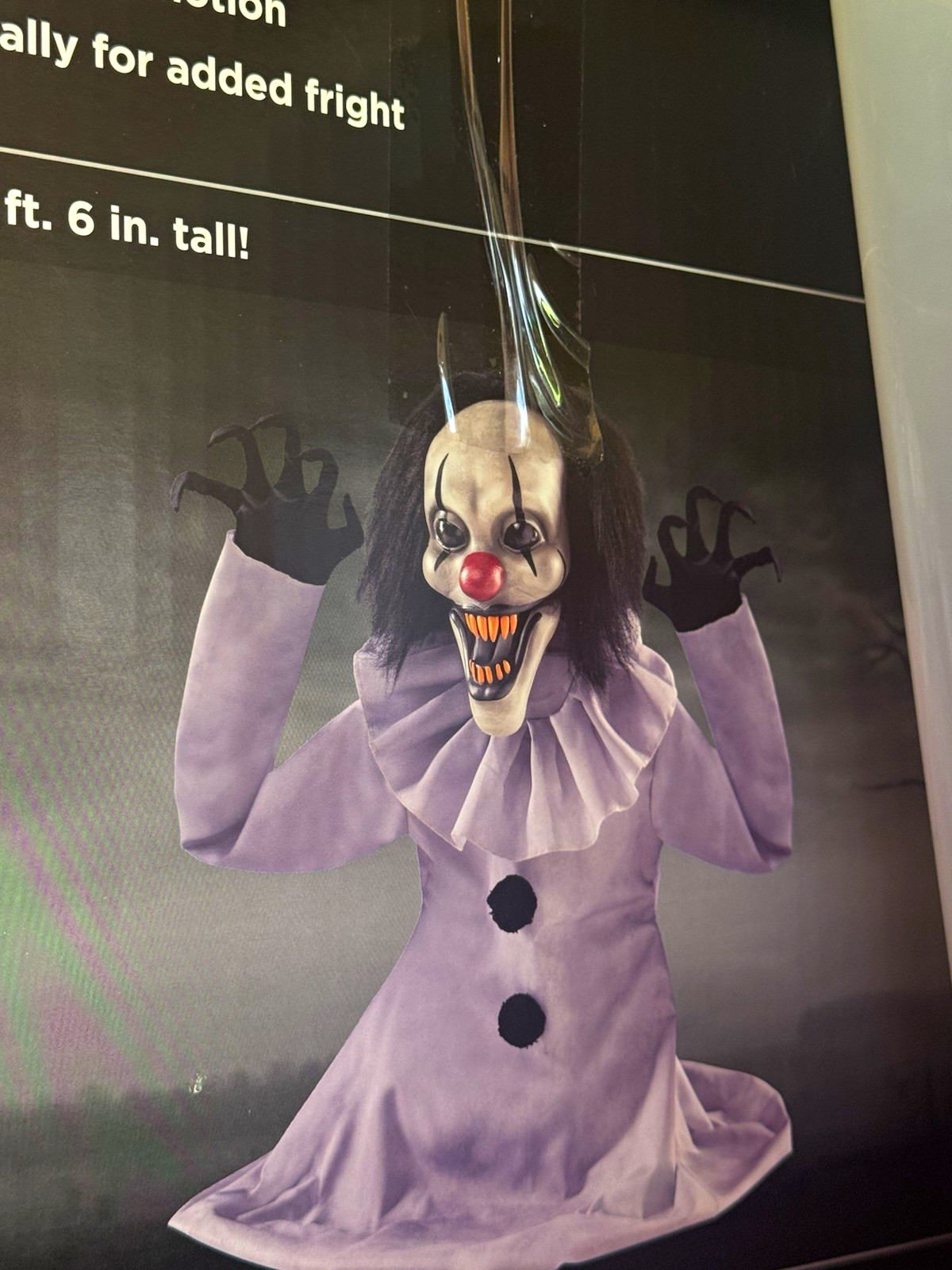 Halloween Scary Clown Prop Decoration, White/Purple/Black/Red Halloween Scary Clown Prop Decoration, White/Purple/Black/Red