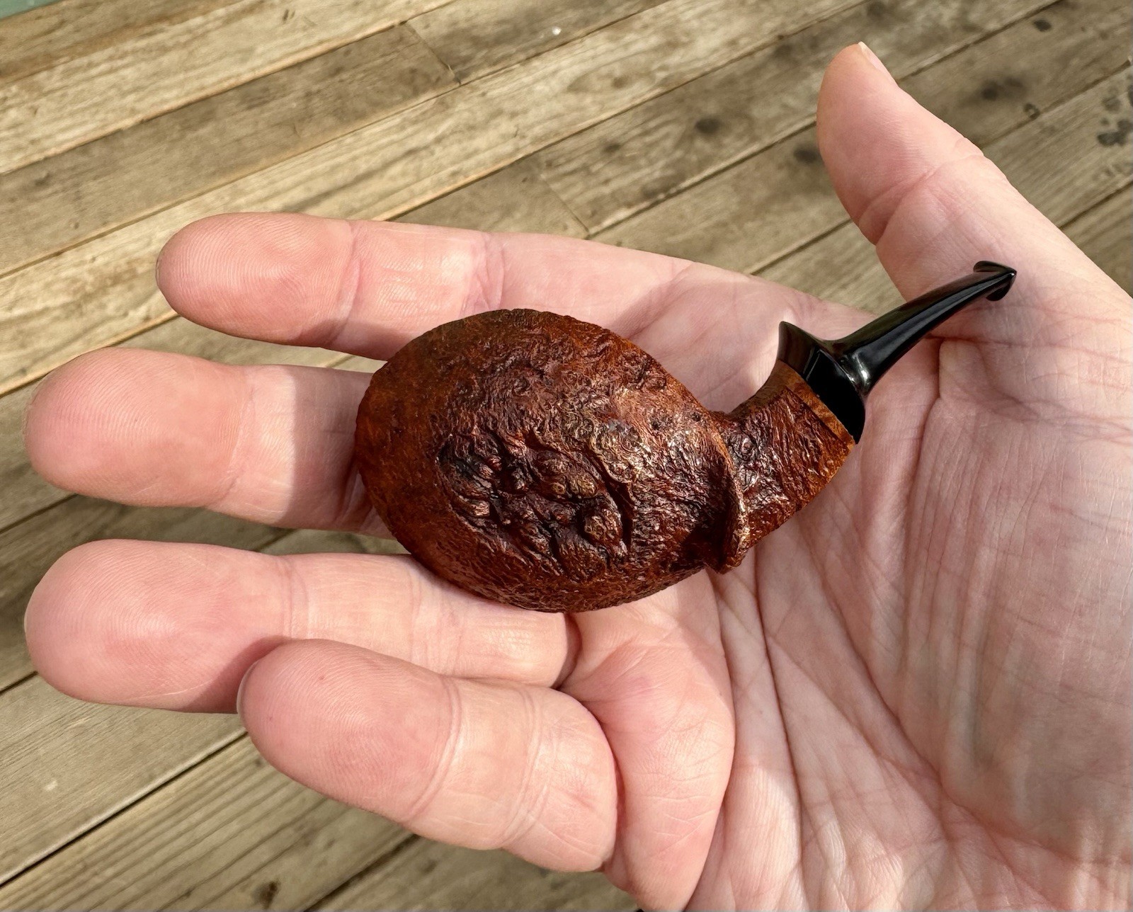 *Tiny Monster* 2014 Grant Batson Sandblasted Blowfish Nosewarmer Estate Pipe *Tiny Monster* 2014 Grant Batson Sandblasted Blowfish Nosewarmer Estate Pipe