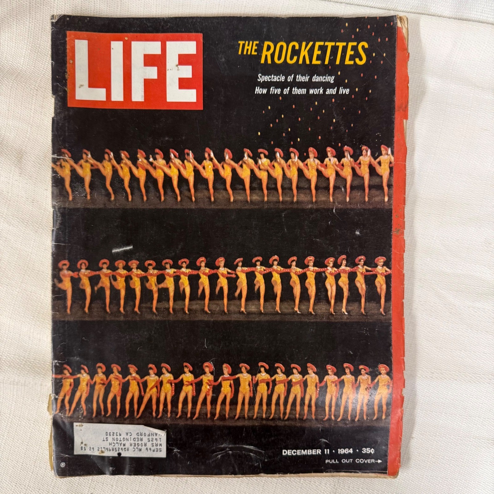 Vintage LIFE Magazine Dec 11 1964 The Rockettes Pull Out Cover Op Art Vietnam Vintage LIFE Magazine Dec 11 1964 The Rockettes Pull Out Cover Op Art Vietnam