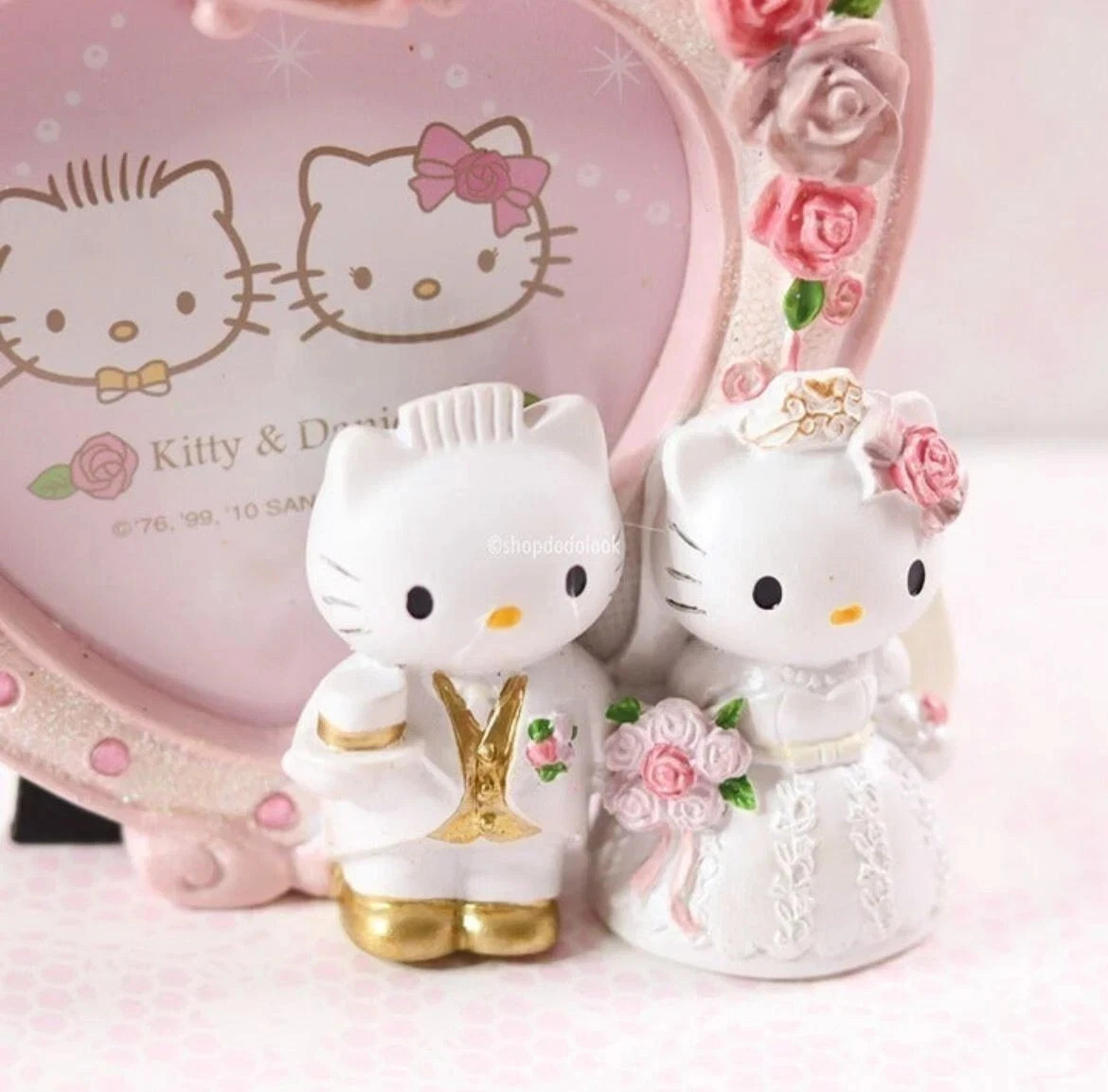 Rose Crown Hello Kitty&Dear Daniel Vintage Wedding Valentine Gift Photo Frame Rose Crown Hello Kitty&Dear Daniel Vintage Wedding Valentine Gift Photo Frame