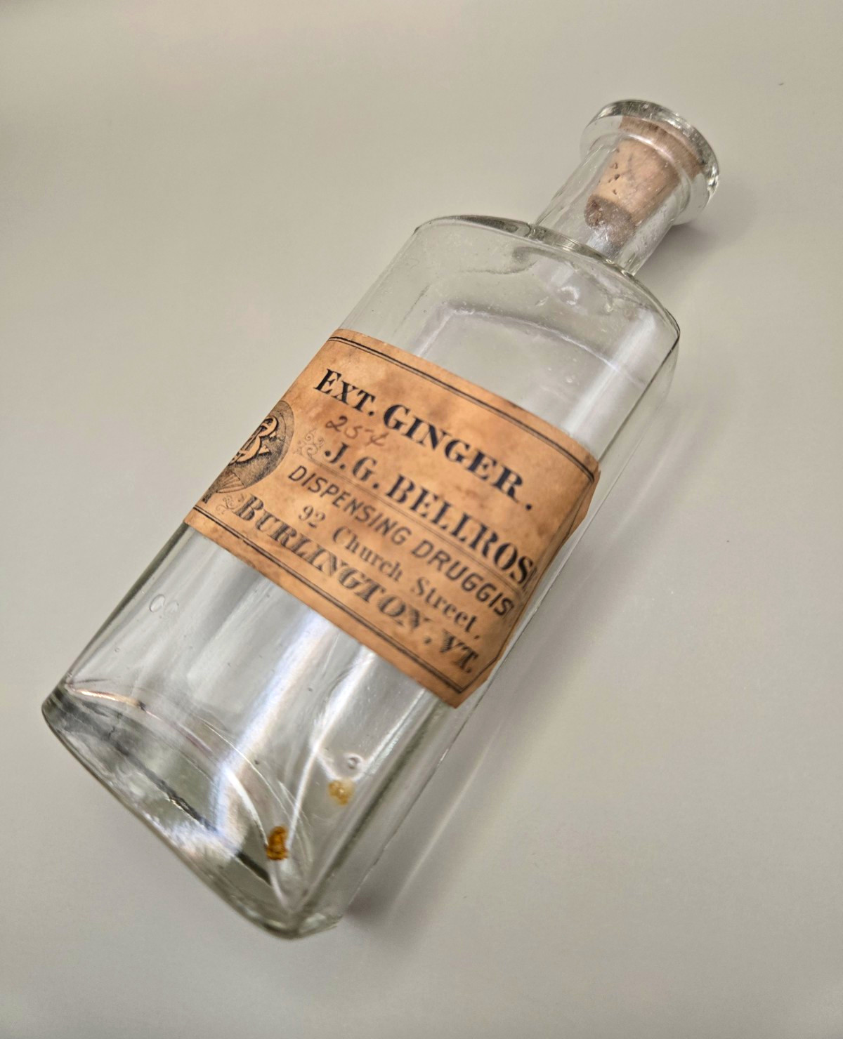 Antique J.G. Bellrose Burlington VT Ext. Ginger Paper Label Old Medicine Bottle Antique J.G. Bellrose Burlington VT Ext. Ginger Paper Label Old Medicine Bottle