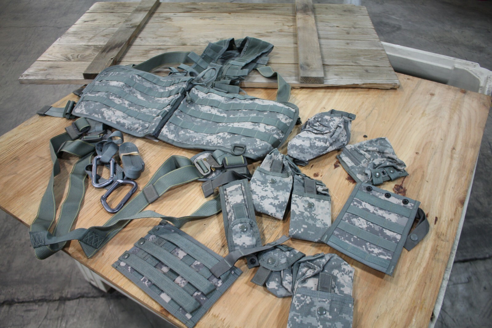 NEW ACU Air Warrior PSGC Vest Harness 8415-01-514-1061 SIGNAL PLATFORM NEW ACU Air Warrior PSGC Vest Harness 8415-01-514-1061 SIGNAL PLATFORM