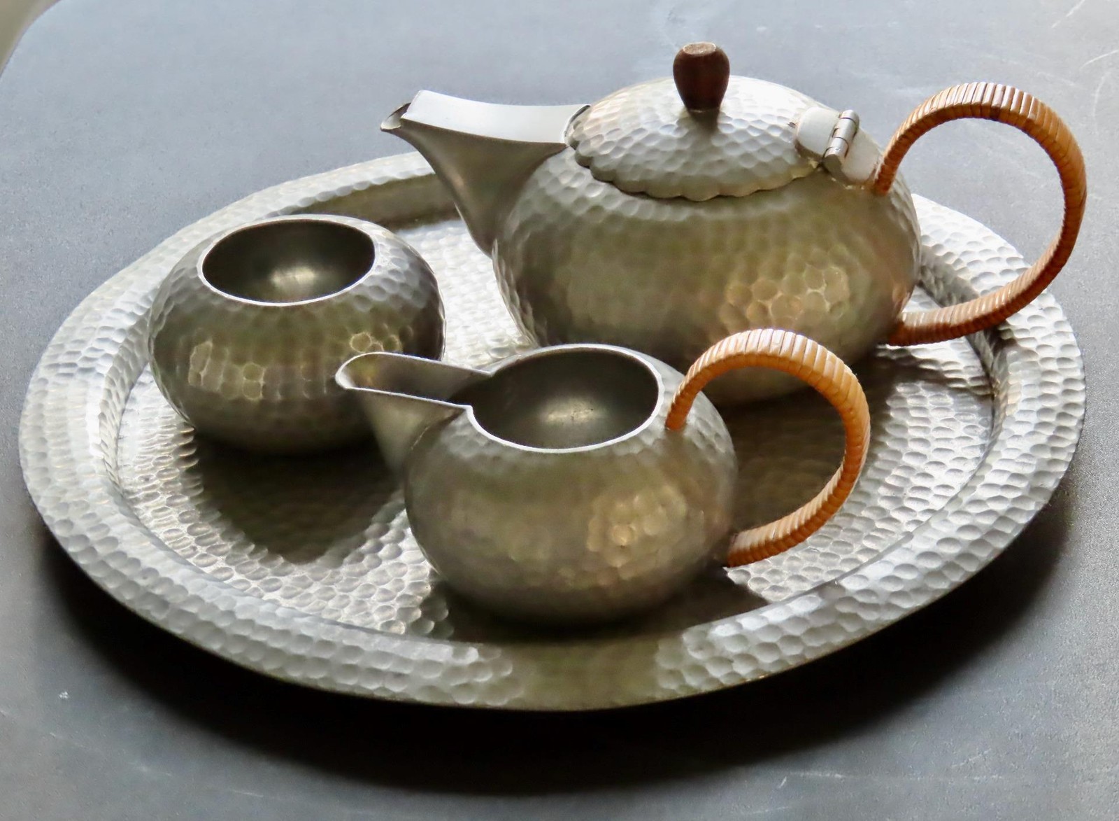 Rare Antique 1920s Malayan T.S & Co Perak Hand Hammered Pewter 4-Pc Tea Set