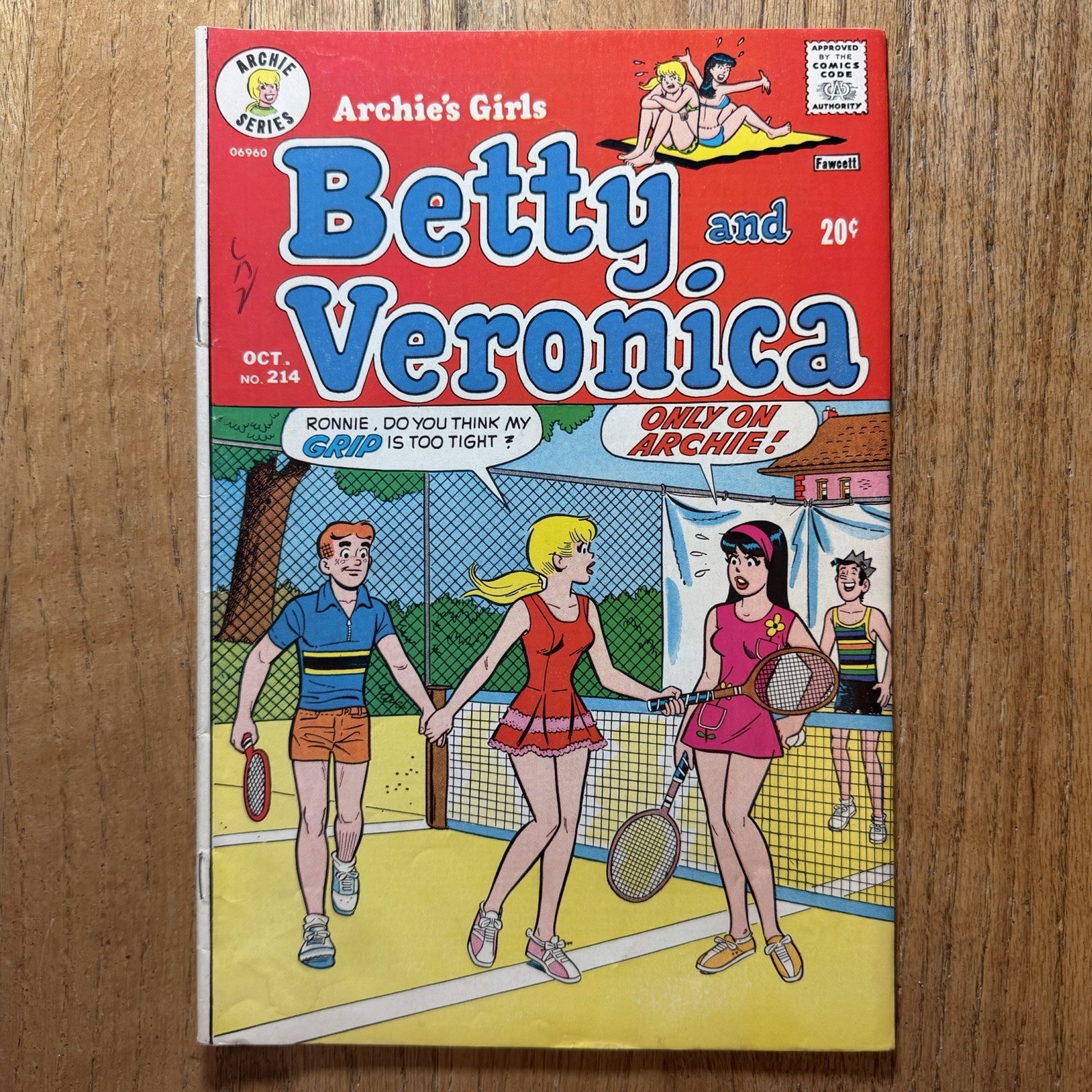 Archie’s Girls Betty & Veronica #214 Innuendo Cover Bronze Age Archie 1973 FN+