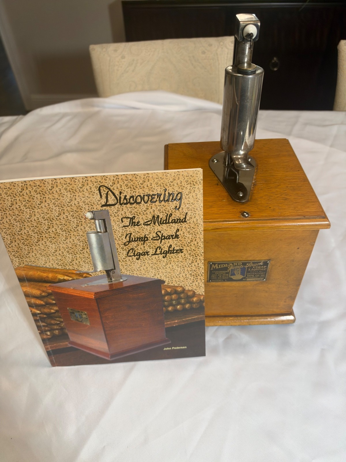 Working Antique 1920s Midland Jump Spark Cigar Lighter Model L Tiger Oak Working Antique 1920s Midland Jump Spark Cigar Lighter Model L Tiger Oak