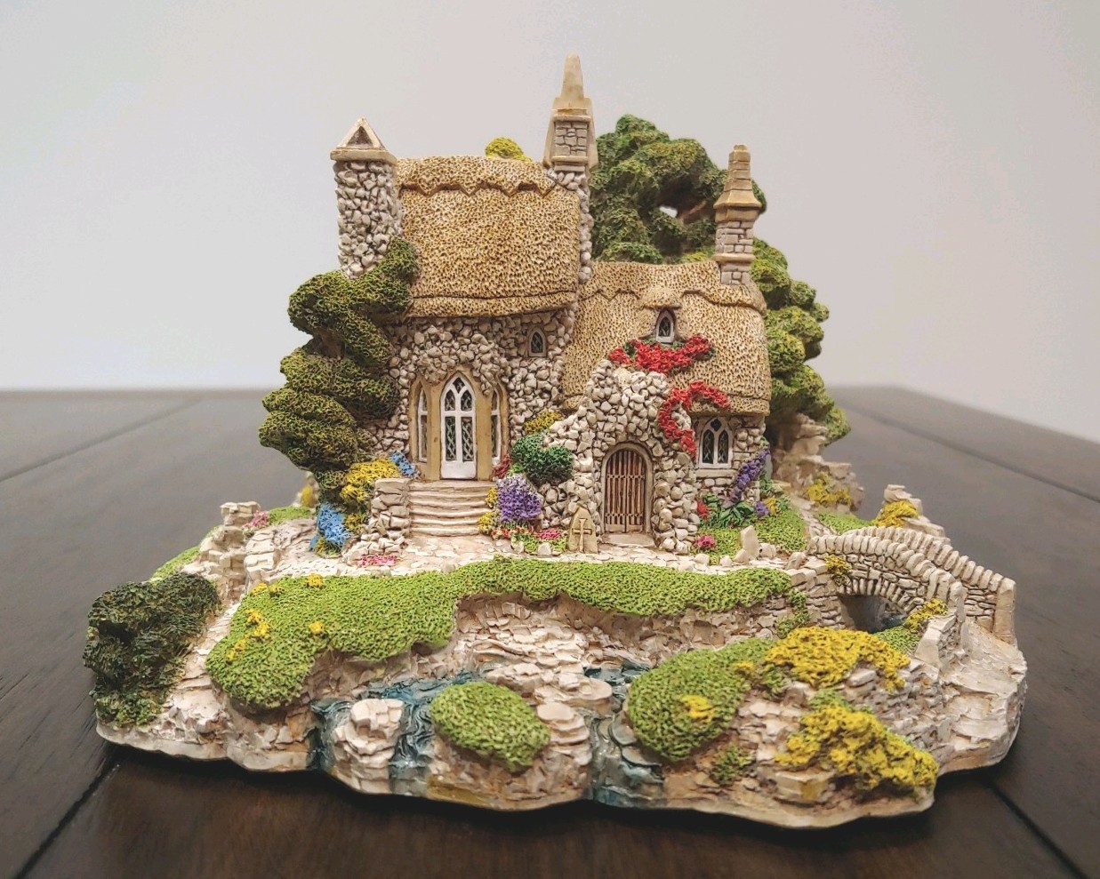 Lilliput Lane Convent In The Woods, Beautiful Mint Cond. No Box Lilliput Lane Convent In The Woods, Beautiful Mint Cond. No Box