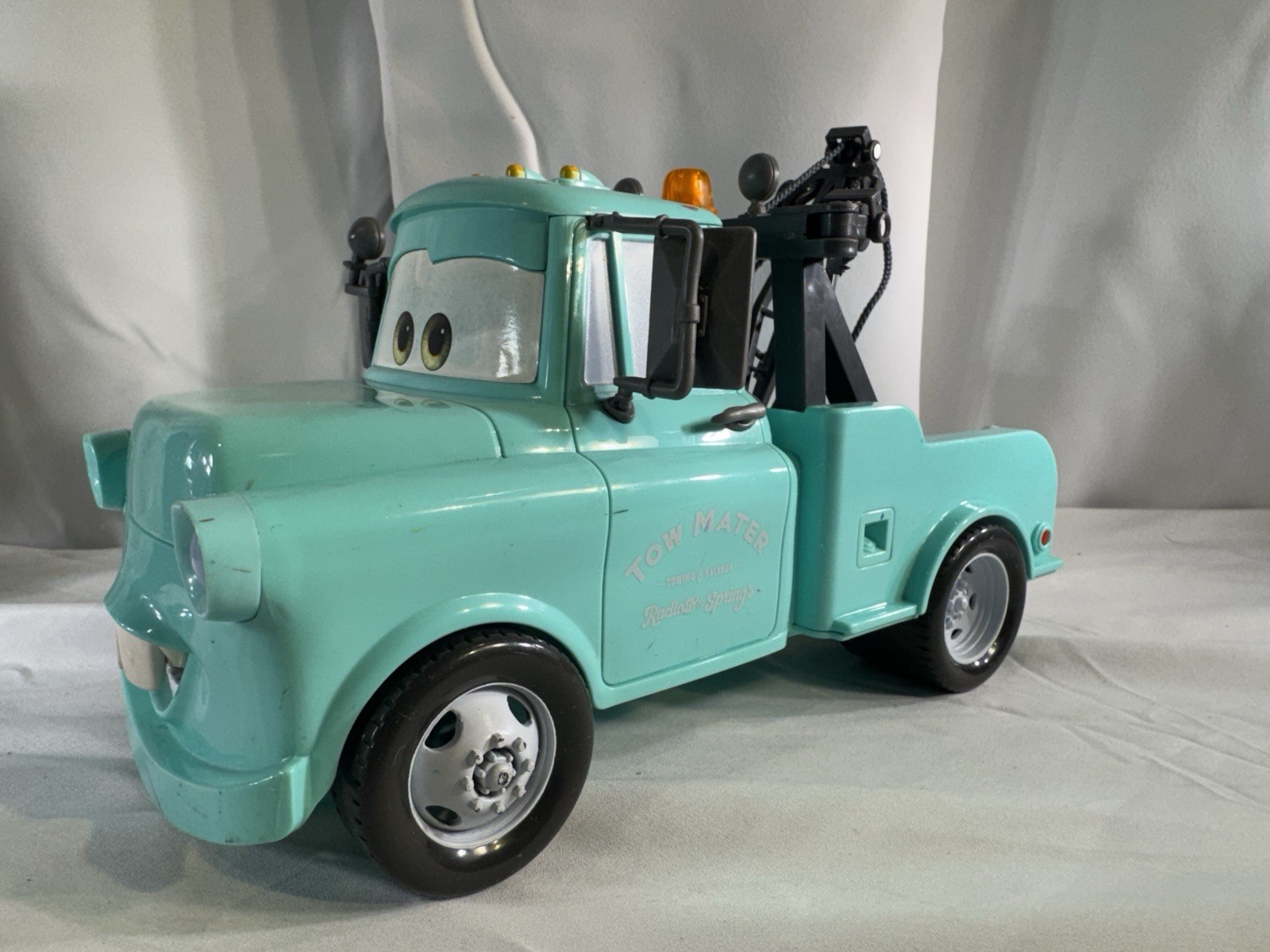 Rare Disney Pixar Cars MATER Talking & Tow Light Up Teal Tested New Batteries Rare Disney Pixar Cars MATER Talking & Tow Light Up Teal Tested New Batteries