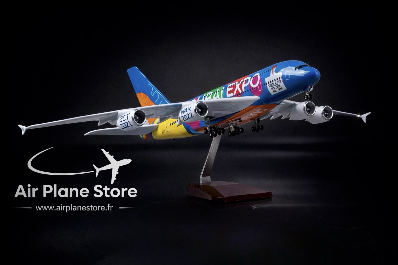 Airbus A380 Emirates Full Color Model 1:160 Scale 46cm Resin and Led » Airbus A380 Emirates Full Color Model 1:160 Scale 46cm Resin and Led »