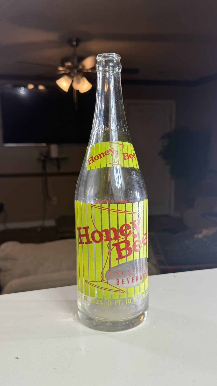 RARE ANTIQUE ORIGINAL " HONEY BEE"  SODA  BOTTLE  " NICE "