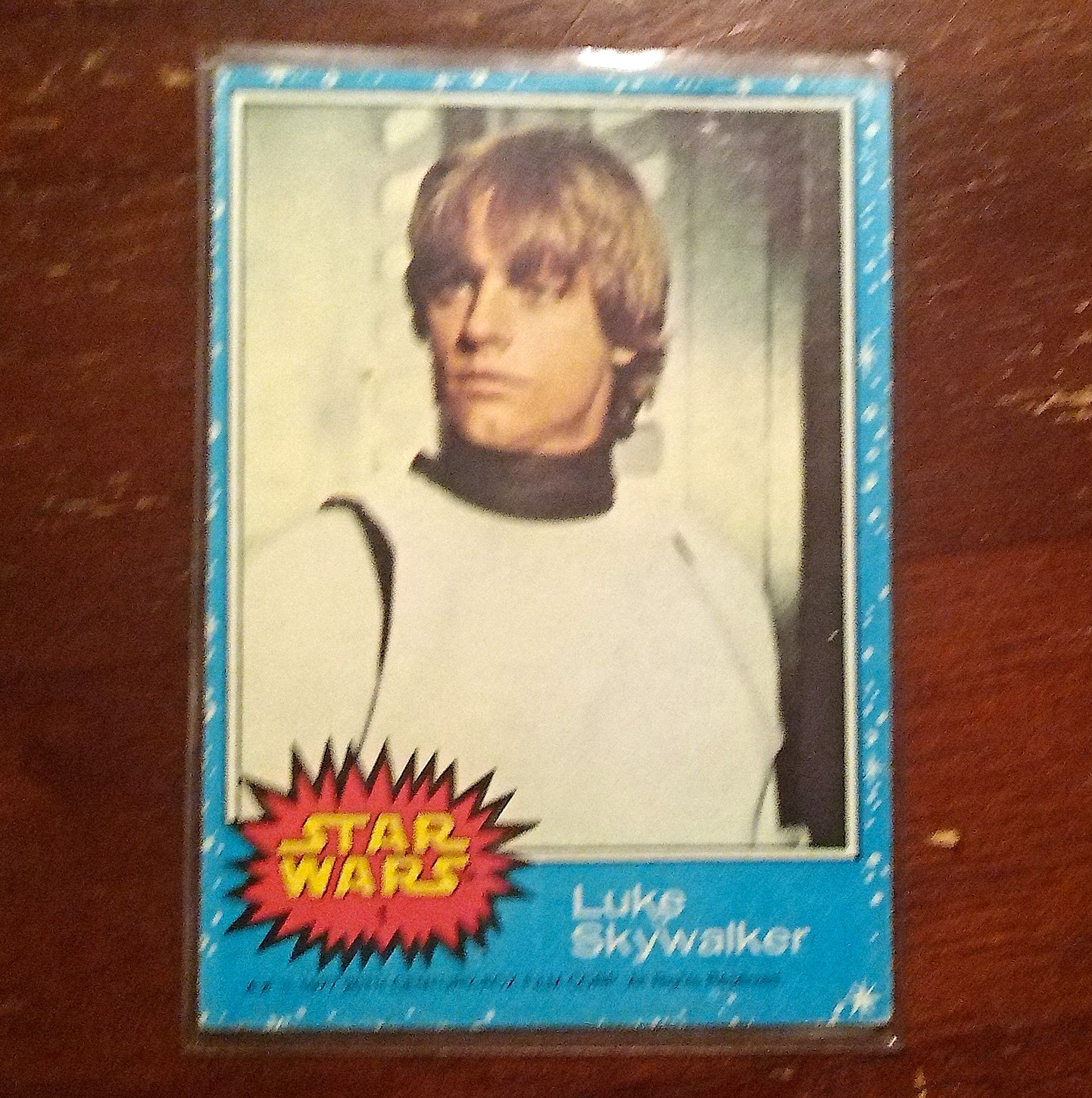 Topps 1977 Star Wars Base Set Luke Skywalker Non-Sport Trading Card Topps 1977 Star Wars Base Set Luke Skywalker Non-Sport Trading Card