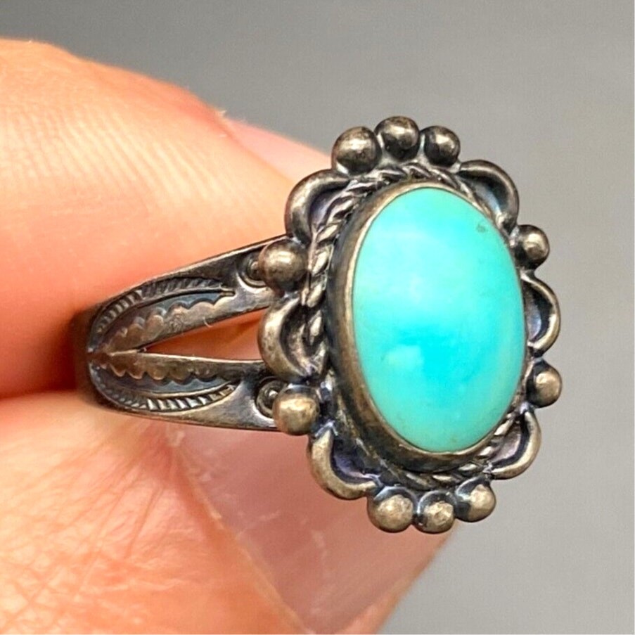 Vintage Southwestern Turquoise Stampwork Sterling Silver Ring Size 6.5 Vintage Southwestern Turquoise Stampwork Sterling Silver Ring Size 6.5