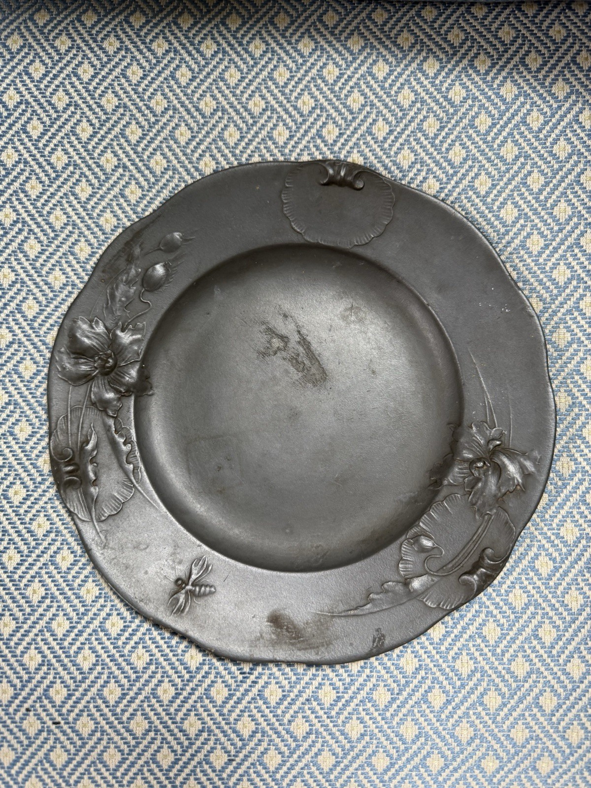 Kayserzinn Pewter Art Nouveau 8.5” Plate #4115 Flowers Bee Jugendstil #1 Kayserzinn Pewter Art Nouveau 8.5” Plate #4115 Flowers Bee Jugendstil #1
