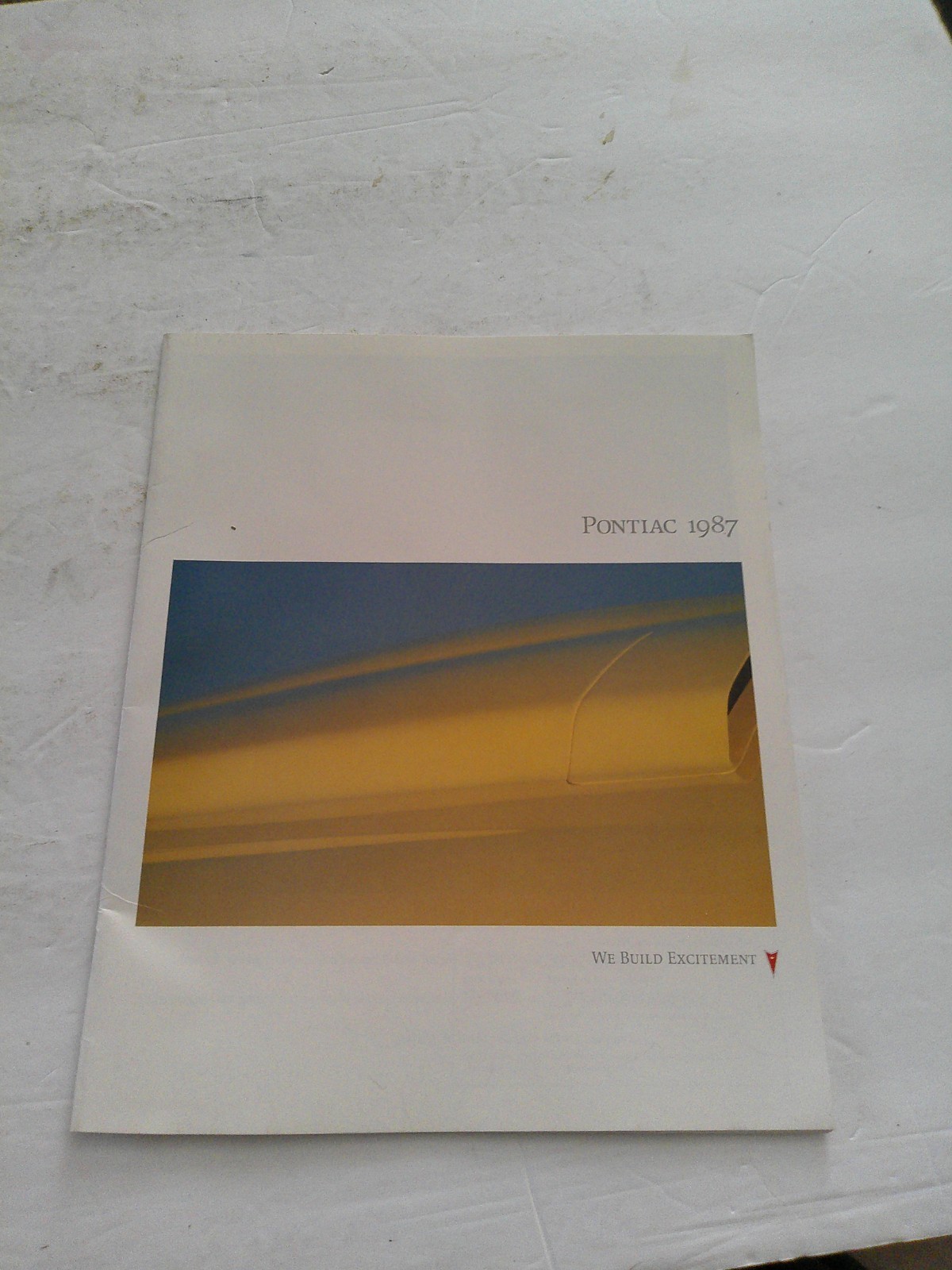 1987 Pontiac Full Line Sales Brochure 1987 Pontiac Full Line Sales Brochure