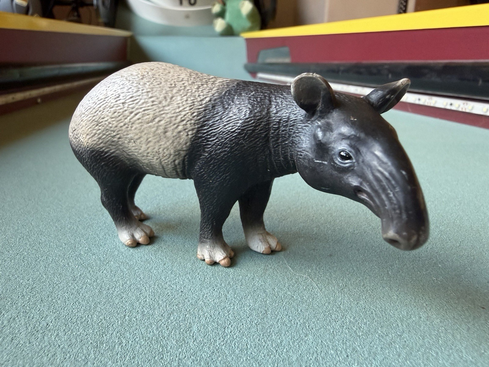 Schleich 14615 Tapir Figure Jungle Forest Wildlife 2009 Figurine Retired Toy Schleich 14615 Tapir Figure Jungle Forest Wildlife 2009 Figurine Retired Toy