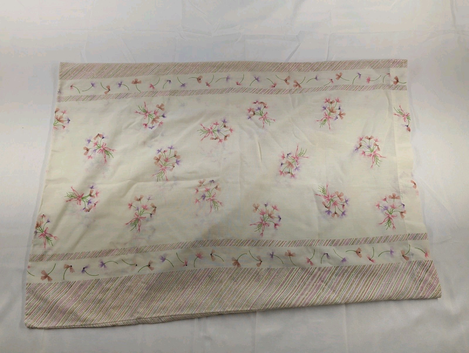 Vintage Criterion Pillowcase Floral Standard Size Vintage Criterion Pillowcase Floral Standard Size