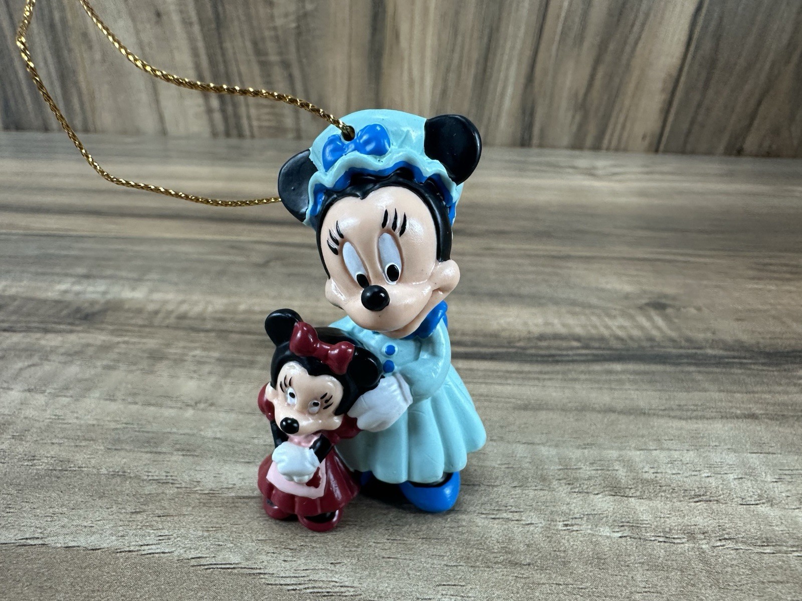VTG Avon Disney Ornament Mickeys Christmas Carol Minnie Mrs Cratchit 1992 VTG Avon Disney Ornament Mickeys Christmas Carol Minnie Mrs Cratchit 1992