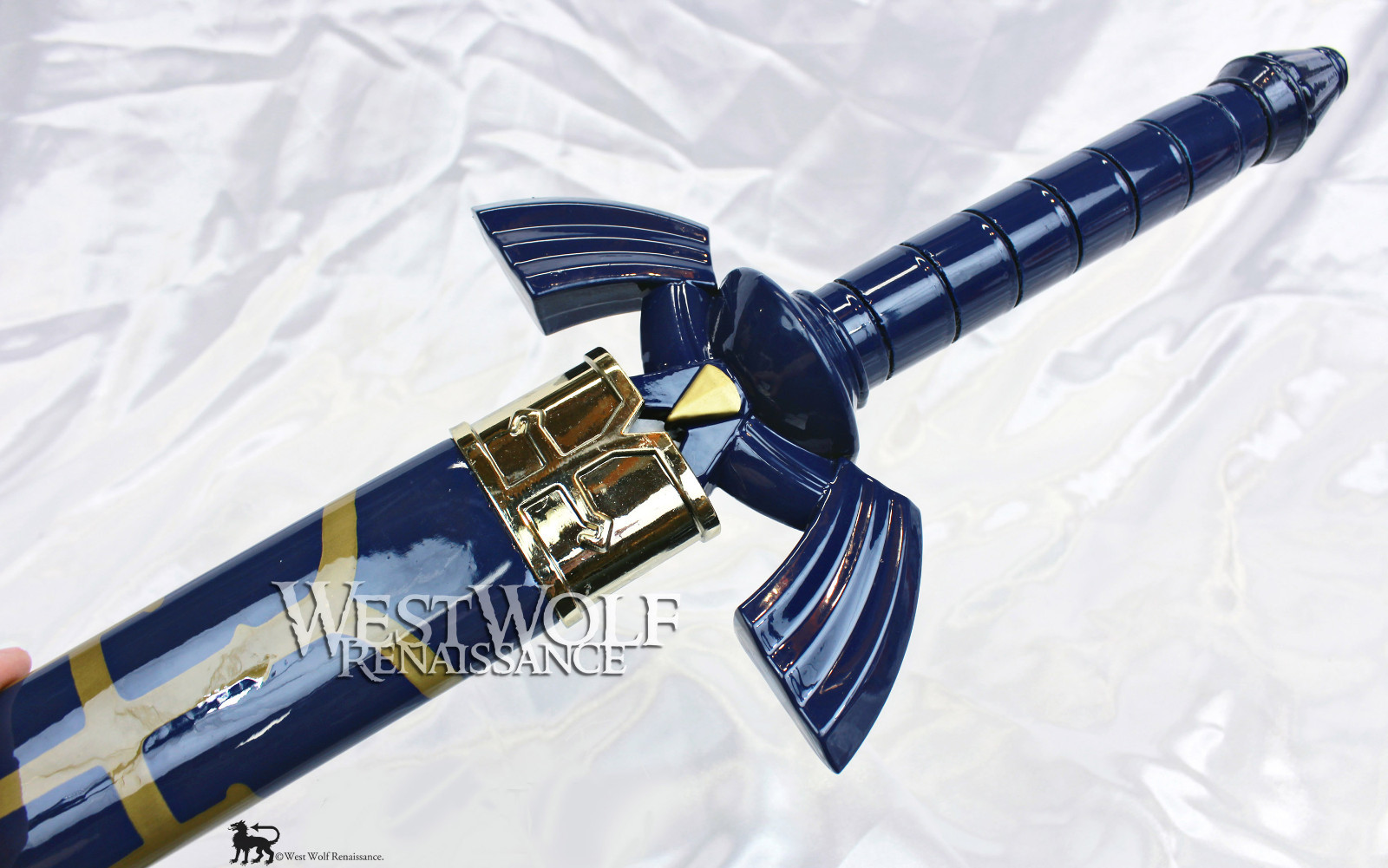 Legend of Zelda - Link's Steel Hylian Knight MASTER SWORD with Scabbard -- NEW Legend of Zelda - Link's Steel Hylian Knight MASTER SWORD with Scabbard -- NEW