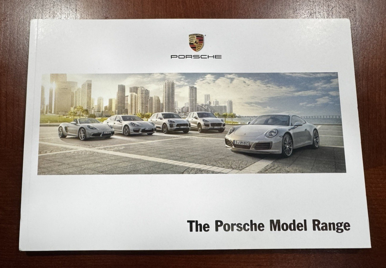 Porsche Panamera/911/Cayman/Macan/Cayenne Model 2016 Sales Prestige Brochure Porsche Panamera/911/Cayman/Macan/Cayenne Model 2016 Sales Prestige Brochure