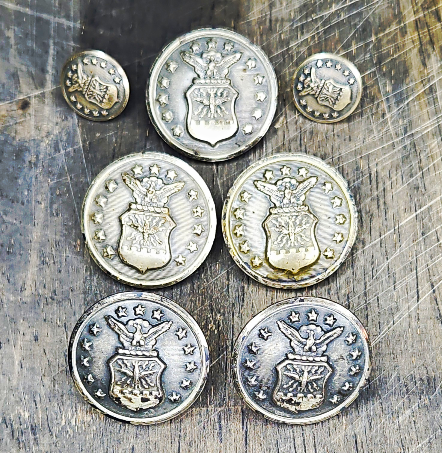 Lot of 7 Vintage USAF Officer Uniform Buttons Scovill Shields L&R Metal Lot of 7 Vintage USAF Officer Uniform Buttons Scovill Shields L&R Metal