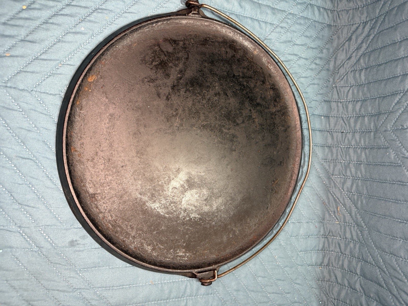 Vintage Griswold #12 Cast Iron Round Griddle Pattern 617 Large Block Logo Erie Vintage Griswold #12 Cast Iron Round Griddle Pattern 617 Large Block Logo Erie