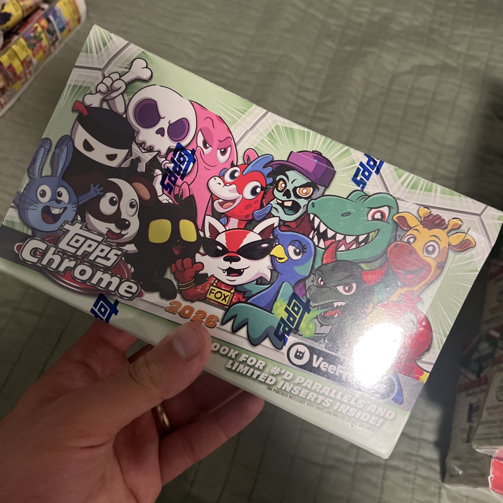 NEW 2026 Topps Chrome VeeFriends Hobby Box IN HAND NEW 2026 Topps Chrome VeeFriends Hobby Box IN HAND