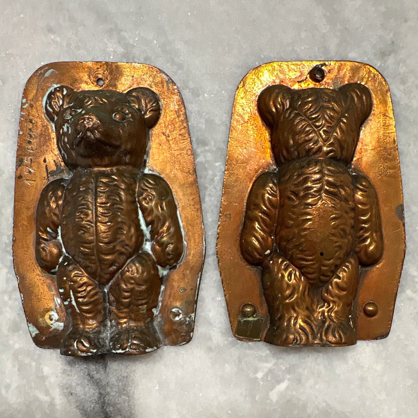 Antique Anton Reiche Copper Teddy Bear Chocolate Mold / Mould 17569, Dresden Antique Anton Reiche Copper Teddy Bear Chocolate Mold / Mould 17569, Dresden