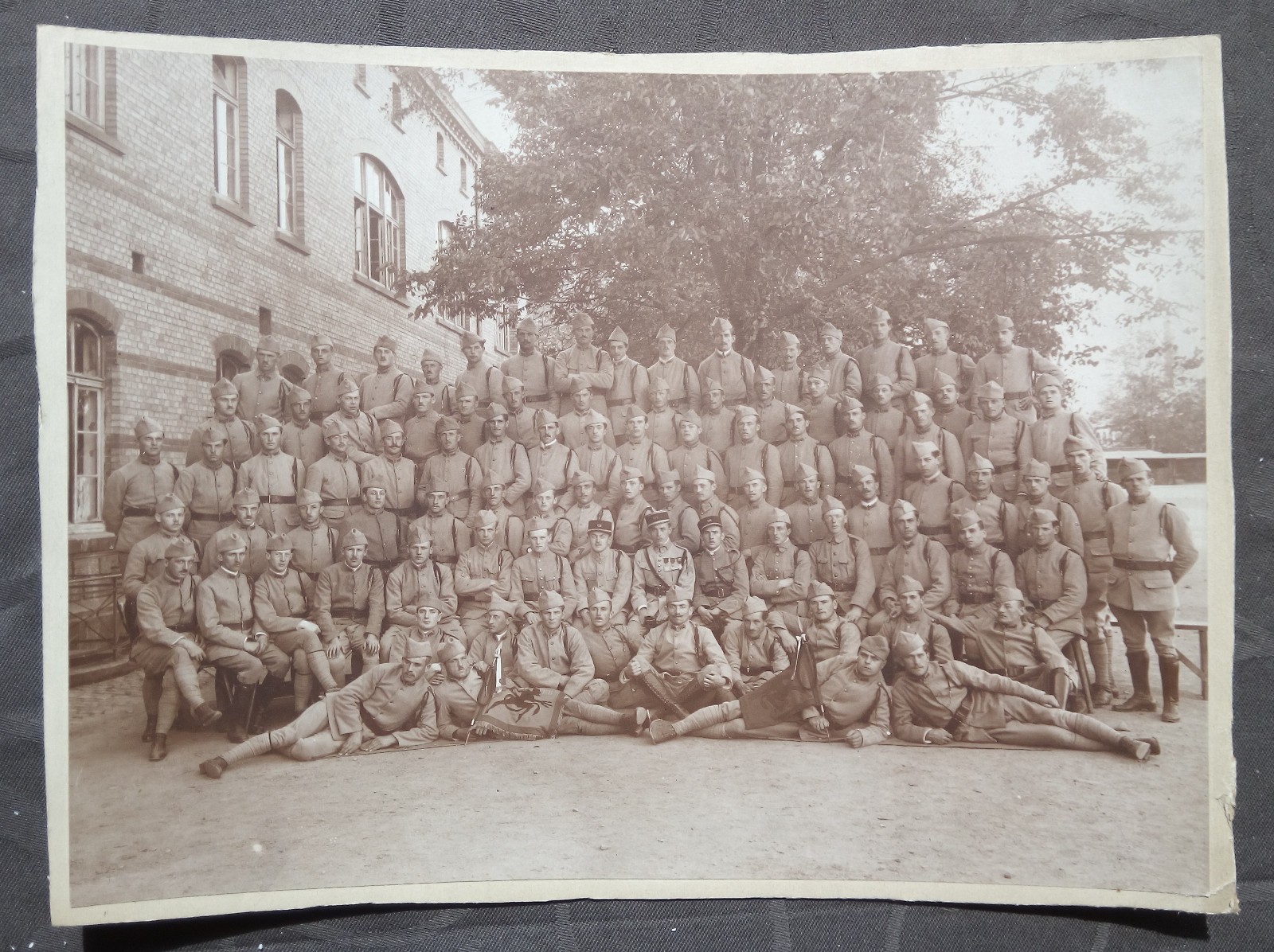 ORIGINAL 1915 WWI GROUP PHOTO FRENCH 152 nd INFANTRY REGIMENT 1 st RED DEVILS ORIGINAL 1915 WWI GROUP PHOTO FRENCH 152 nd INFANTRY REGIMENT 1 st RED DEVILS