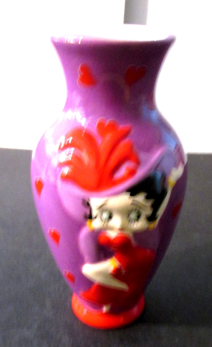 VTG Betty Boop 6" KFS/FS Hearts/FS Light Purple Collectible Ceramic Vase VTG Betty Boop 6" KFS/FS Hearts/FS Light Purple Collectible Ceramic Vase