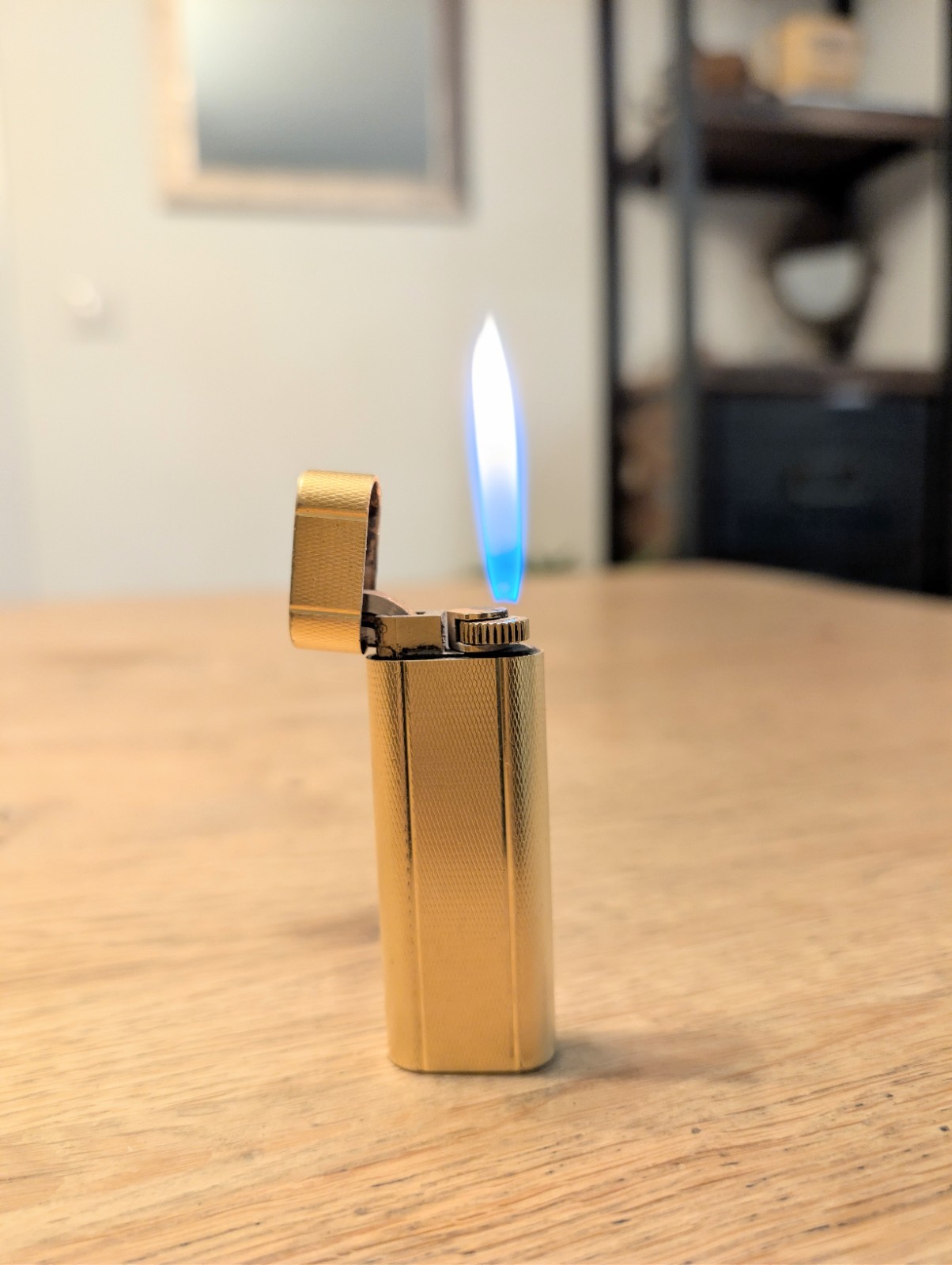 Vintage "Les Must de Cartier" Paris Gold Plated Functional Lighter - Authentic