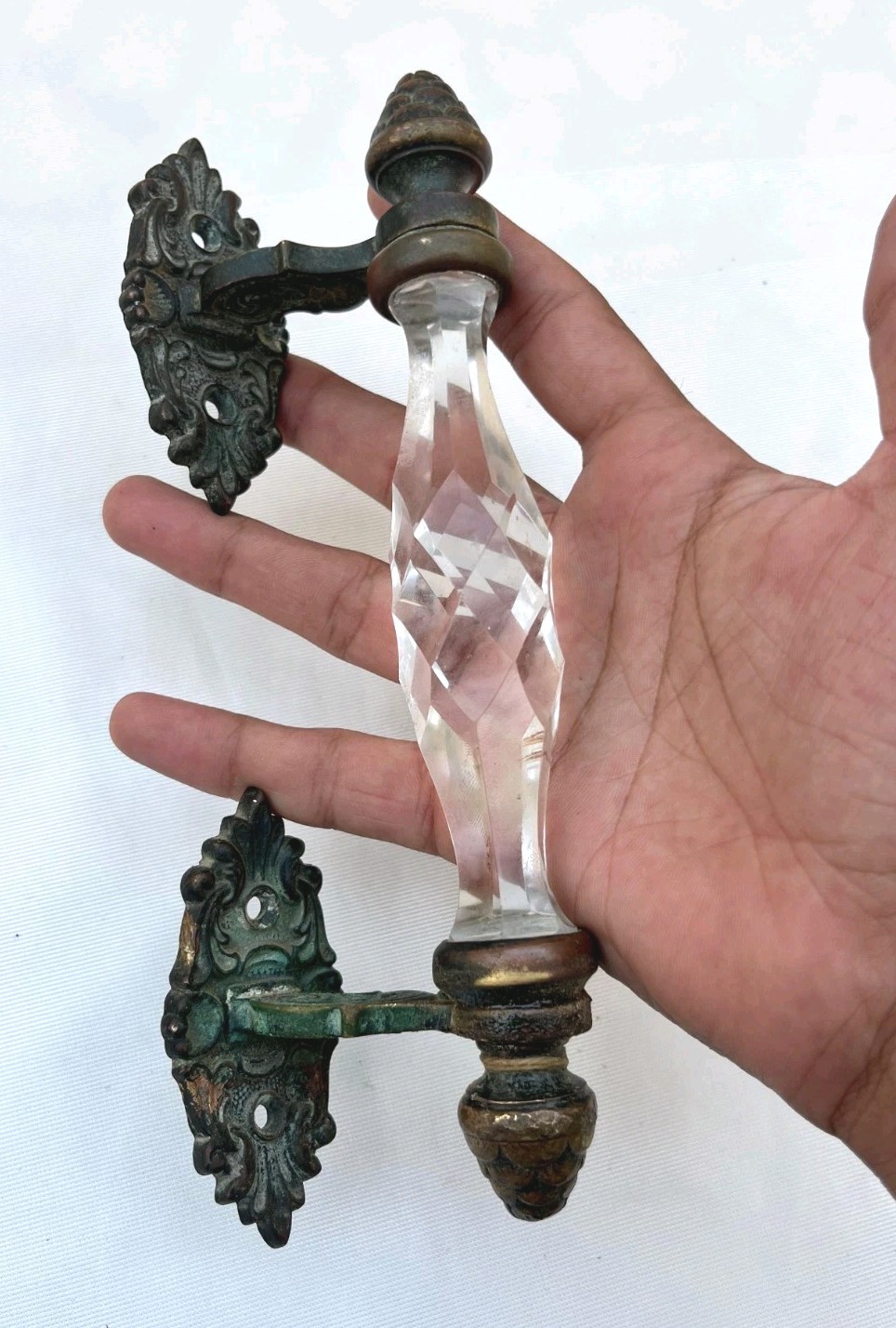 RARE VINTAGE BRASS CUT GLASS VICTORIAN ROYAL HANDLE COLLECTABLE RARE VINTAGE BRASS CUT GLASS VICTORIAN ROYAL HANDLE COLLECTABLE